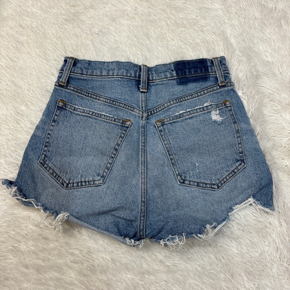 Abercrombie & Fitch The Mom Short High Rise Curve Love - Picture 4 of 4